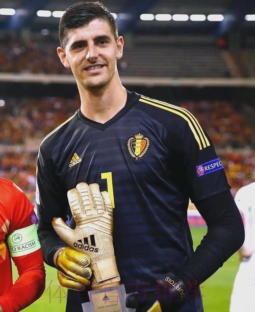 库尔图瓦父亲:不理解我儿子没被提名最佳运动员 库尔图瓦父亲:不理解我儿子没被提名最佳运动员